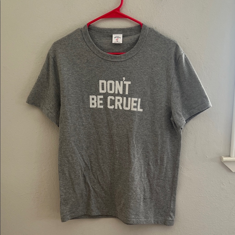 NWOT Noah Don’t Be Cruel Tee size M